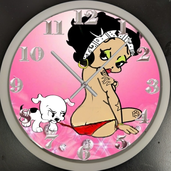 Betty clock - Picture 2 of 3